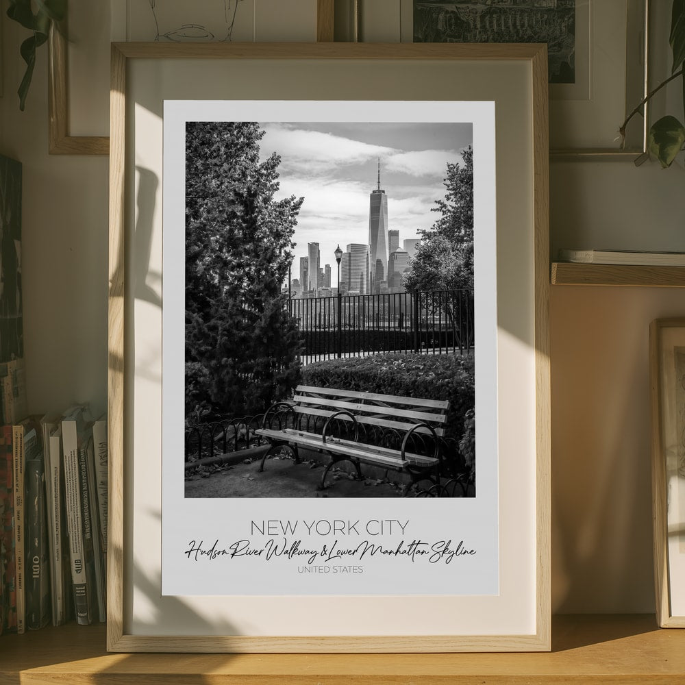 Poster mit Skyline von New York City und Parkbank