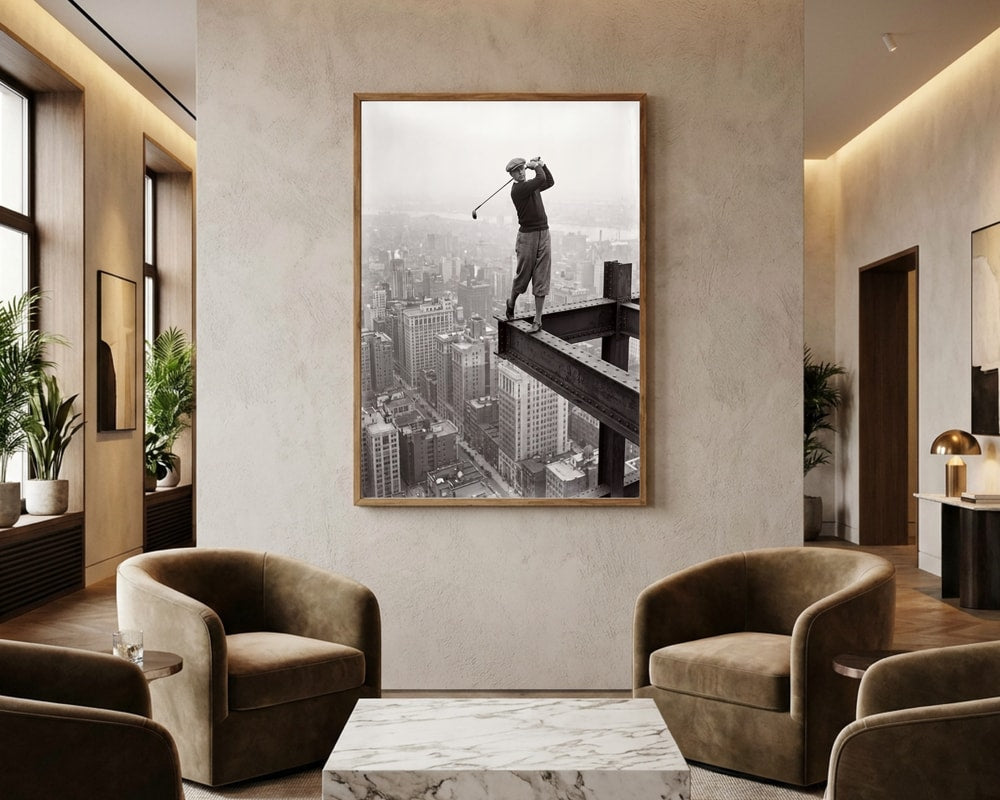 Poster mit Golfschwung vor Wolkenkratzern