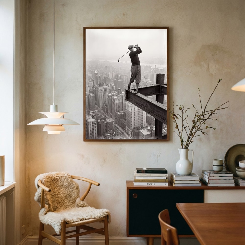 Poster mit Golfschwung vor Wolkenkratzern