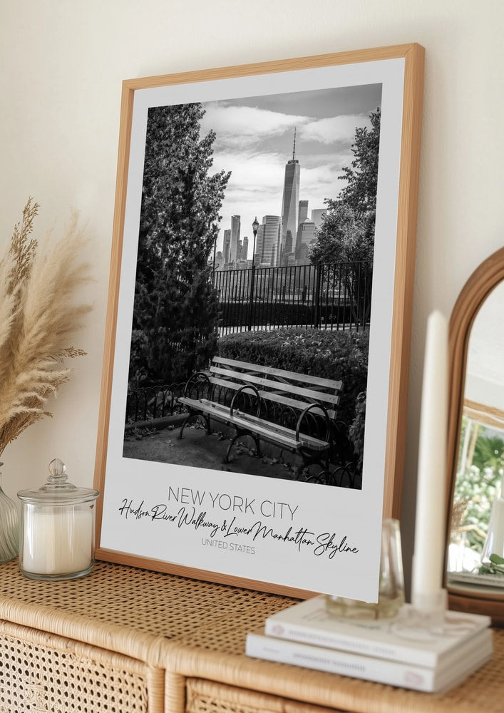 Poster mit Skyline von New York City und Parkbank