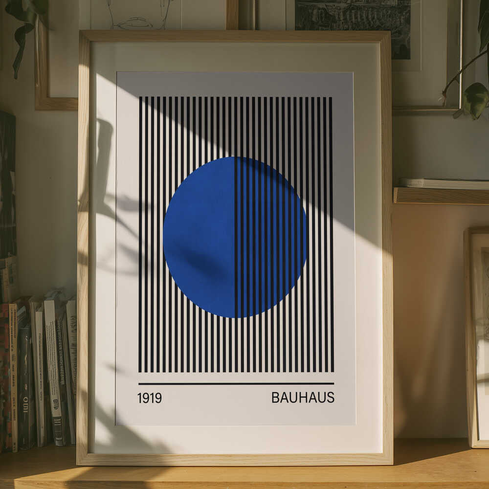 Poster mit geometrischem blauem Kreis