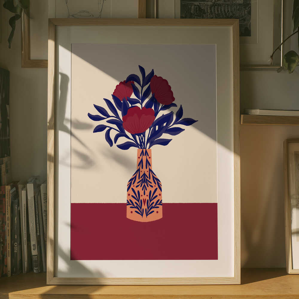 Poster mit burgunderroten Mohnblumen in einer Vase