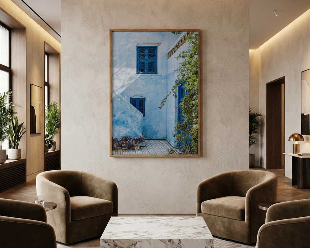 Blauer mediterraner Innenhof Poster