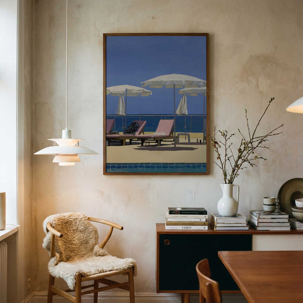 Poster mit Sonnenliegen am Sommerstrand