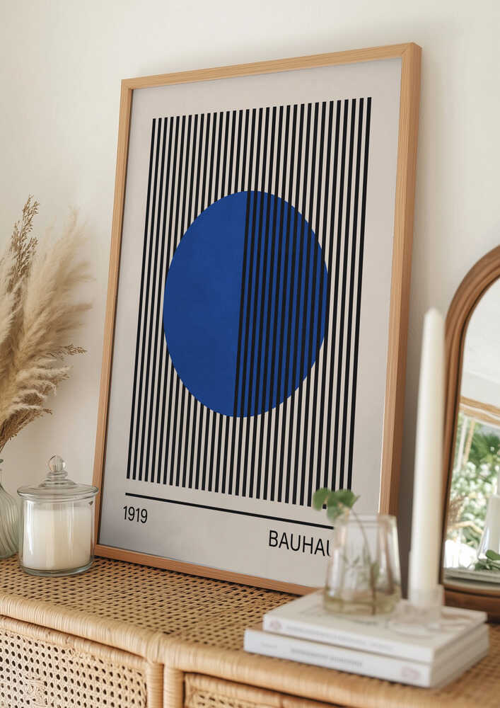 Poster mit geometrischem blauem Kreis