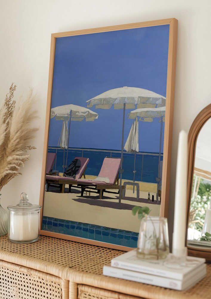 Poster mit Sonnenliegen am Sommerstrand