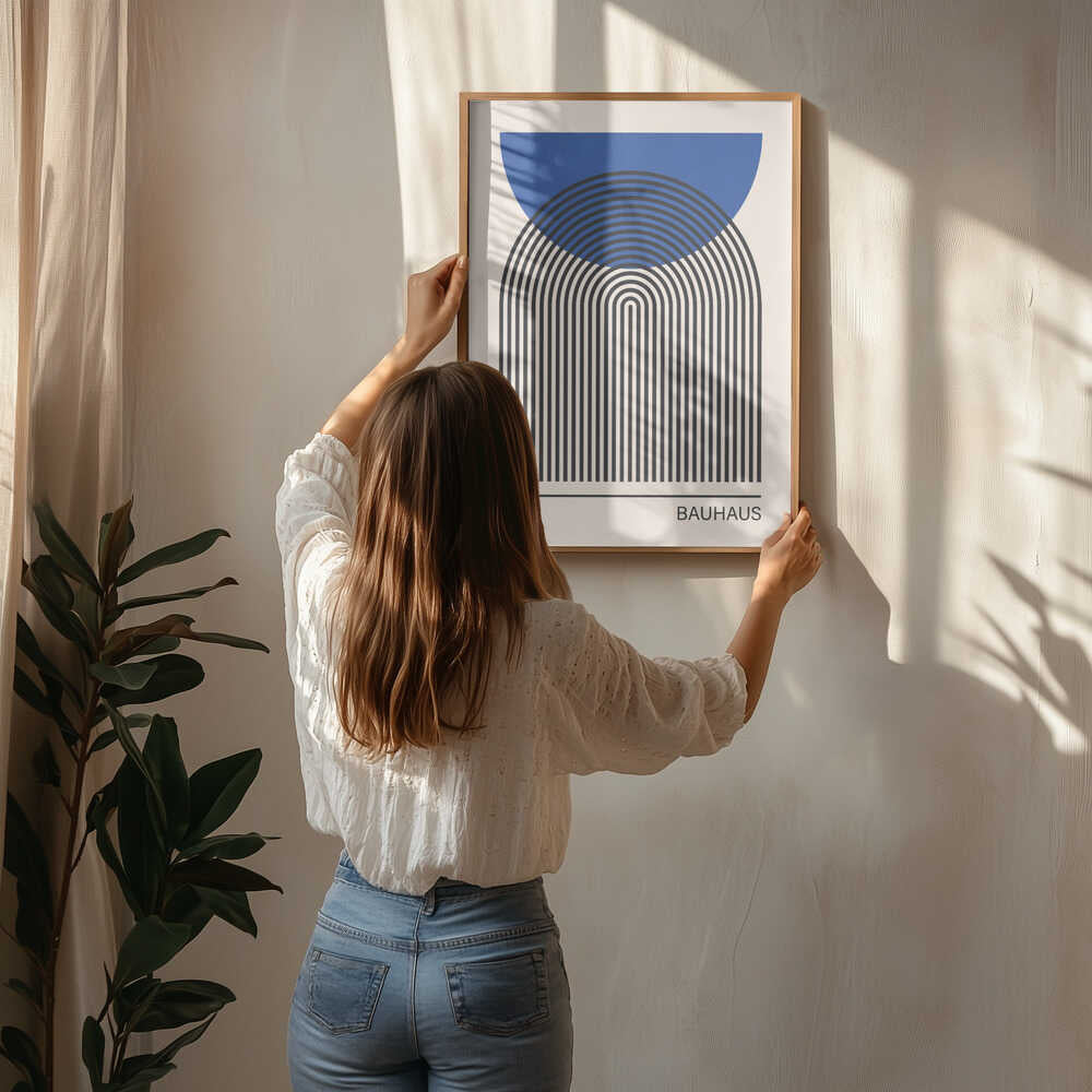 Poster mit abstrakten blauen Bögen